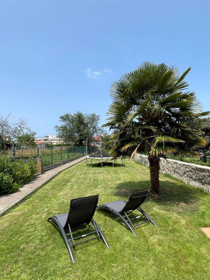 La Santina Y Su Jardin Apartment อาบีเลส ภายนอก รูปภาพ