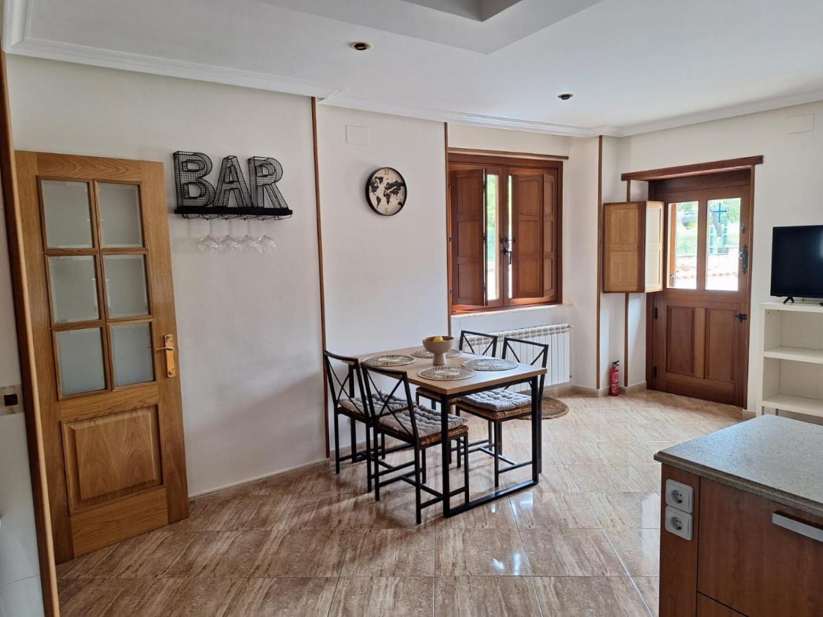 La Santina Y Su Jardin Apartment อาบีเลส ภายนอก รูปภาพ